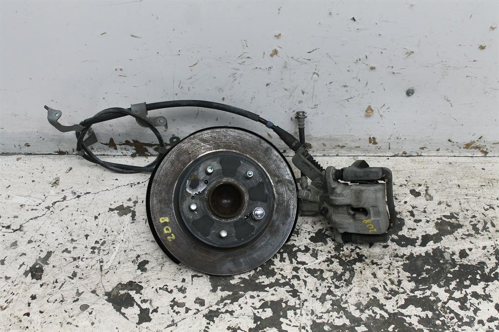 Used Suzuki, Swift Right Rear Hub Assembly Fz 1.6 Petrol Sports 5 Stud 08/10 03/17 2012 – image 1 - All Good Parts