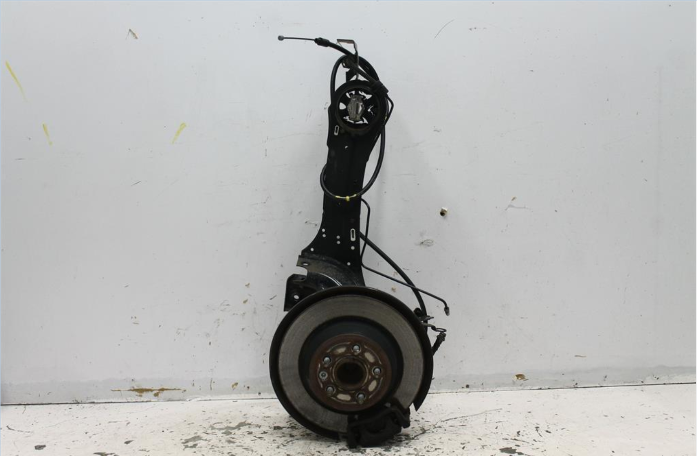 Used Ford, Mondeo Left Rear Hub Assembly Ma Mc 10/07 12/14 2009 – image 1 - All Good Parts