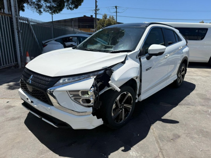 Used Mitsubishi, Eclipse Cross Engine , Yb, Petrol, 2.4, Phev, 4B12, 10/20  – image 2 - All Good Parts