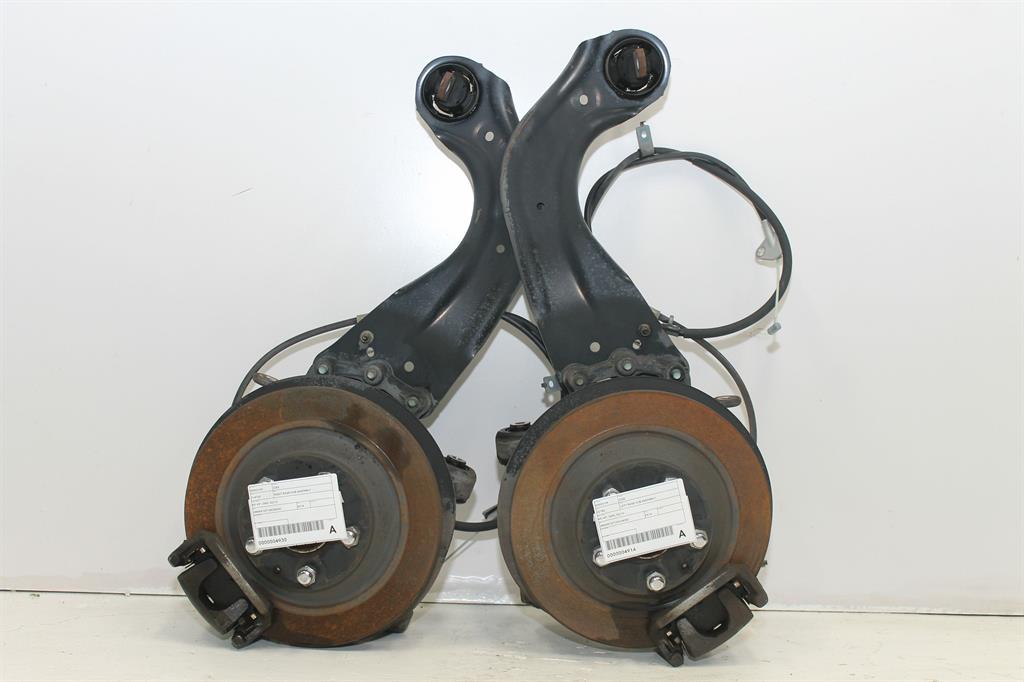 Used MAZDA, CX5 Right Rear Hub Assembly Ke Kf 2Wd 02/12 2014 – image 1 - All Good Parts