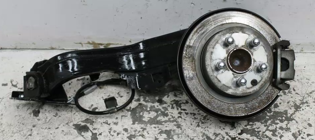 Used Renault, Koleos Right Rear Hub Assembly H45 2Wd Type 09/08 04/16 2014 – image 1 - All Good Parts
