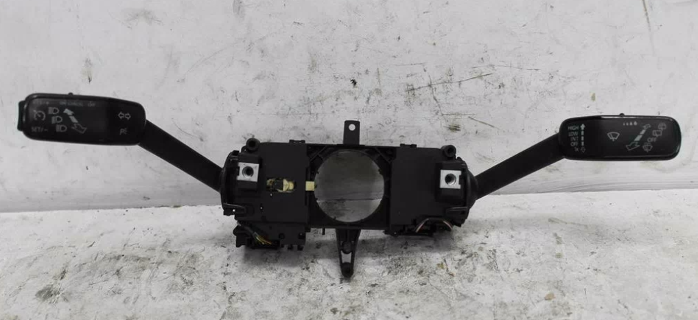 Used Skoda, Rapid Combination Switch Combination Switch Assy Nh 05/14 02/17 2016 – image 1 - All Good Parts