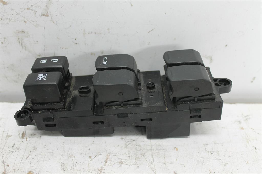 Used Suzuki, Swift Power Window Switch Rh Front (Master Switch) Fz 18 Pin Type 08/10 03/17 2014 – image 1 - All Good Parts
