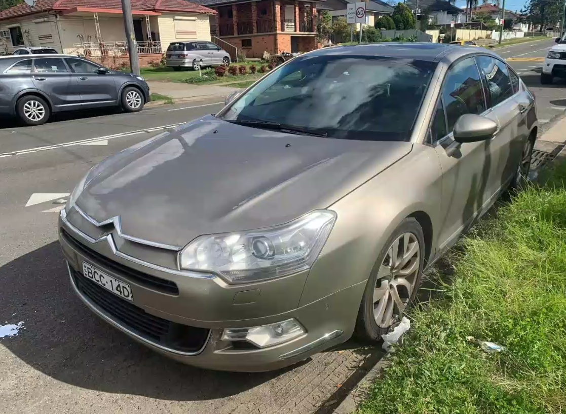 Citroen, C4 Right Headlamp , 3/9 - 9/11