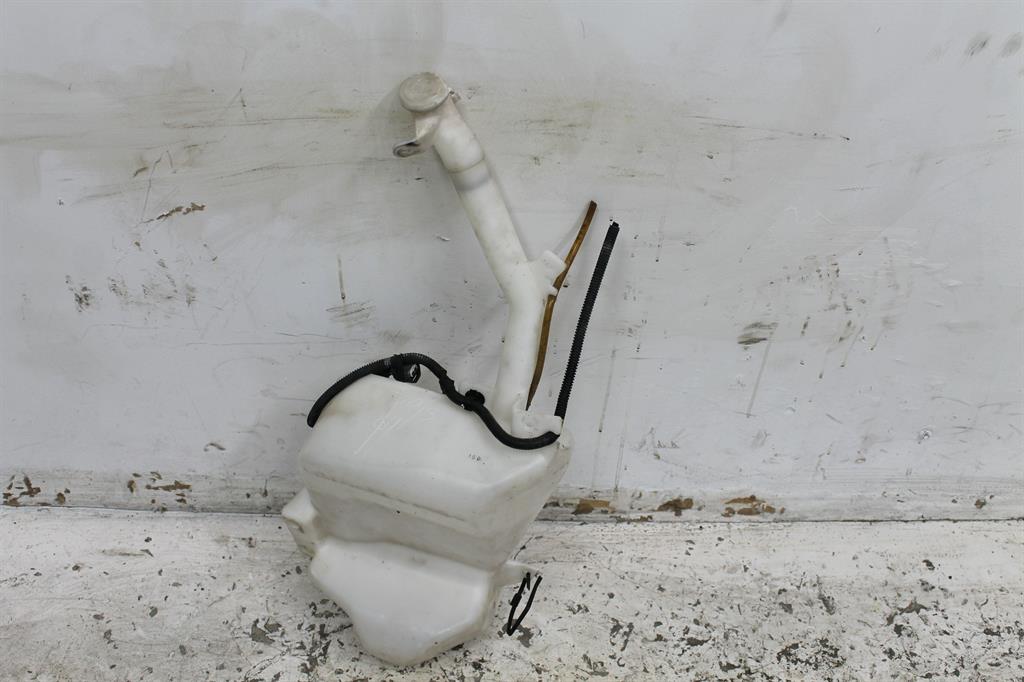 Used Mitsubishi, Triton Washer Bottle Ml Mn 07/06 04/15 2010 – image 1 - All Good Parts