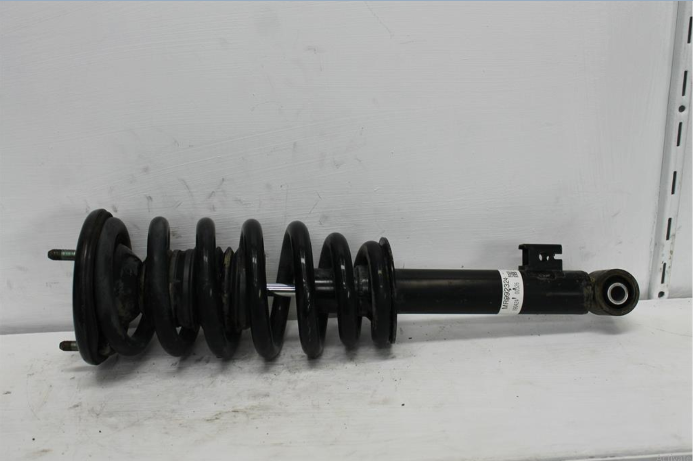 Used Mitsubishi, Triton Right Front Strut Mn 4Wd 08/09 04/15 2009 – image 1 - All Good Parts
