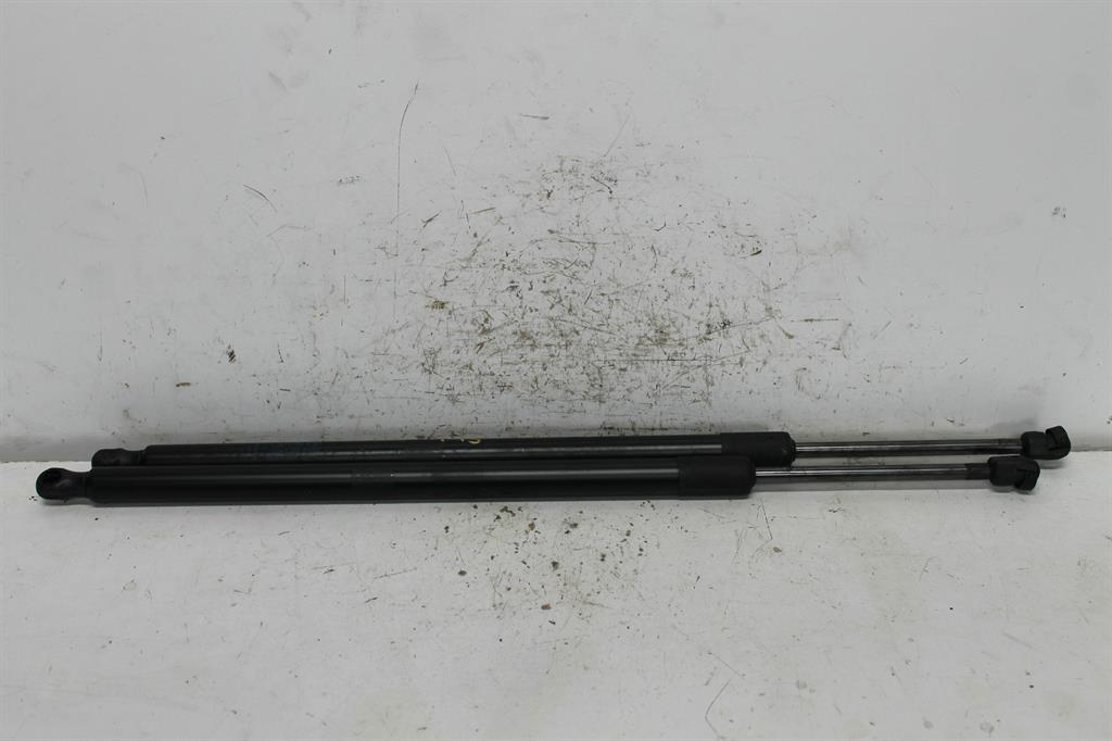 Used Holden, Equinox Hatch Strut Eq 09/17 12/20 2019 – image 1 - All Good Parts