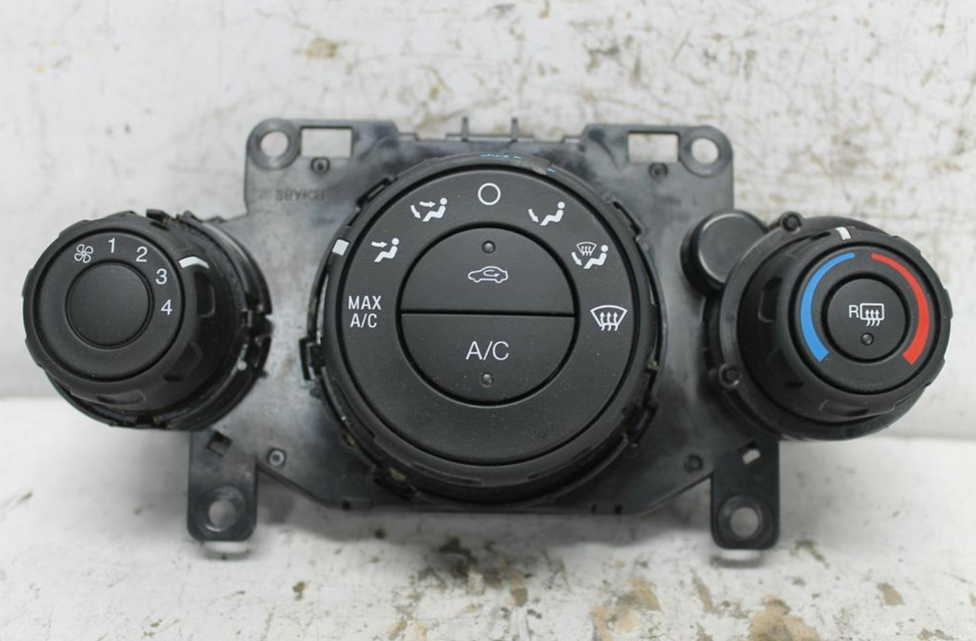Used Ford, Ecosport Heater/Ac Controls Non Climate Control Type Bk 11/13 09/17 2017 – image 1 - All Good Parts