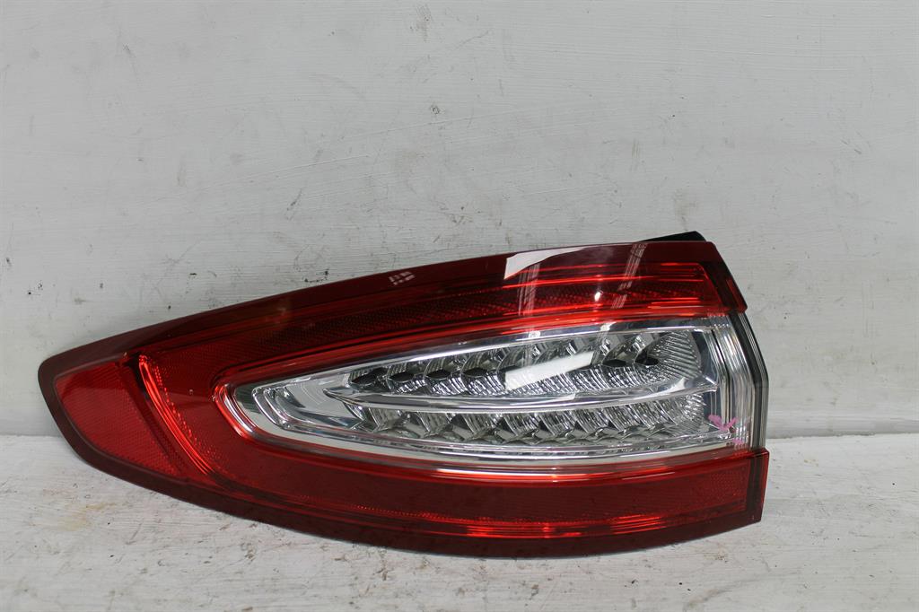 Used Ford, Mondeo Left Taillight Md Hatch 09/14 03/18 2016 – image 1 - All Good Parts