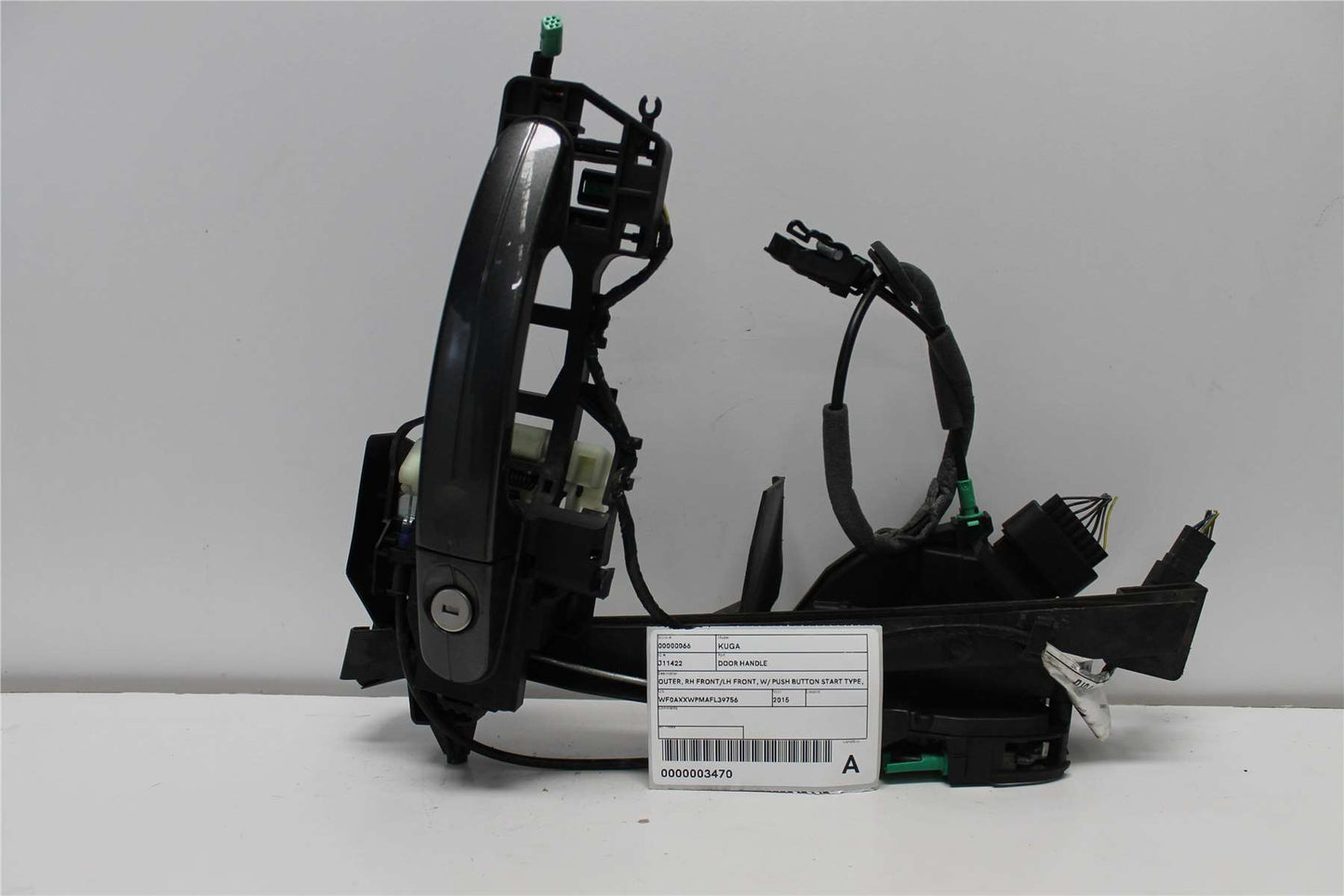 Used Ford, Kuga Door Handle Outer Rh Front/Lh Front W/ Push Button Start Type Tf 11/12 09/16 2015 – image 1 - All Good Parts