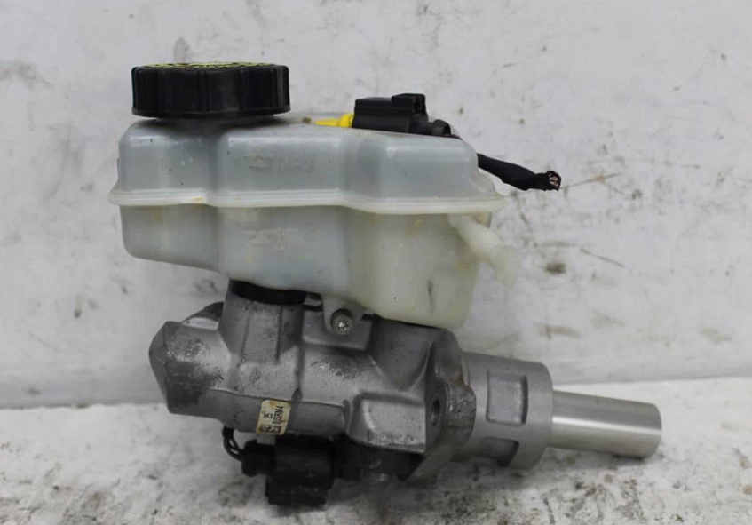 Used Skoda, Rapid Master Cylinder Nh 05/14 12/20 2016 – image 1 - All Good Parts