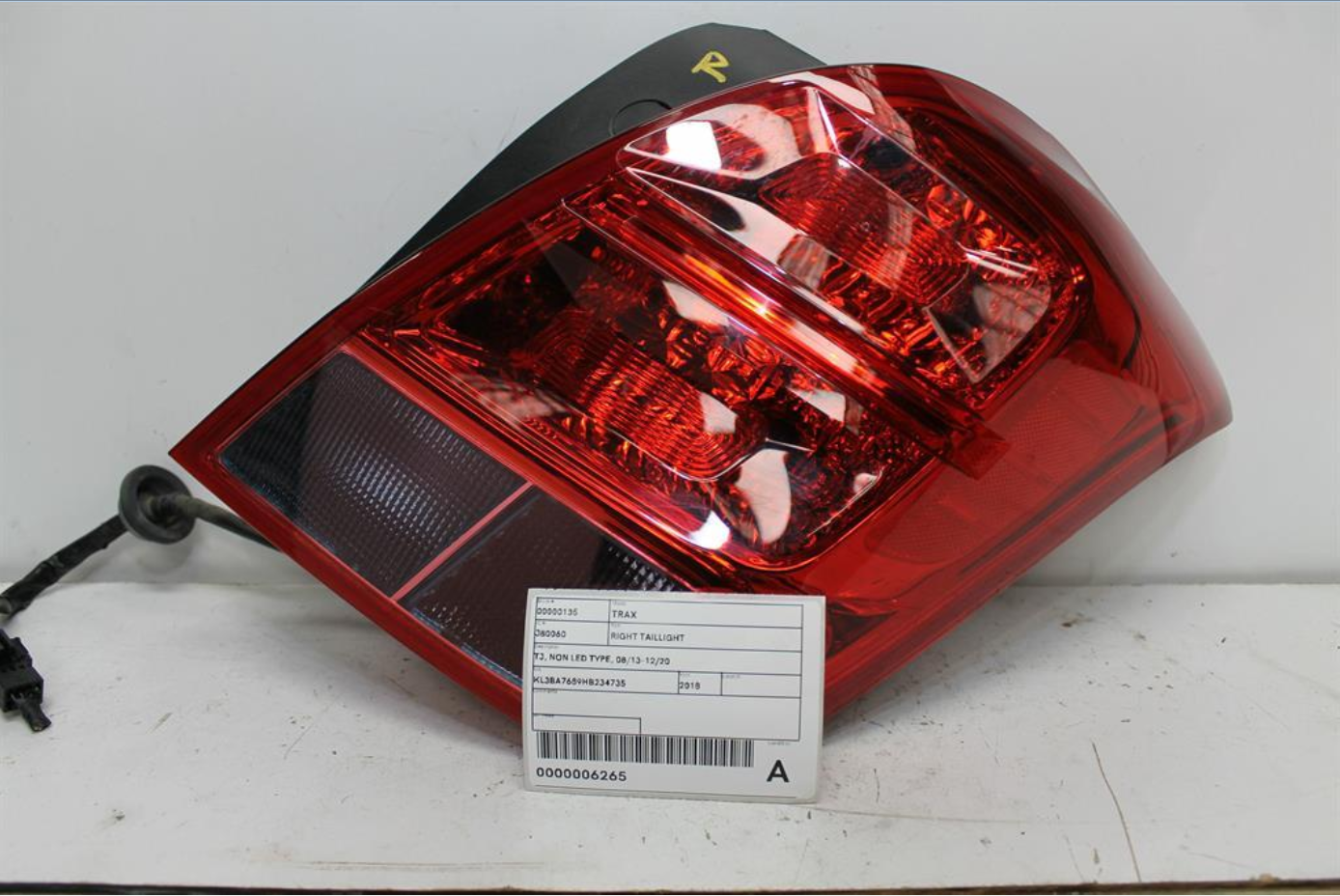 Used Holden, Trax Right Taillight Tj Non Led Type 08/13 12/20 2018 – image 1 - All Good Parts