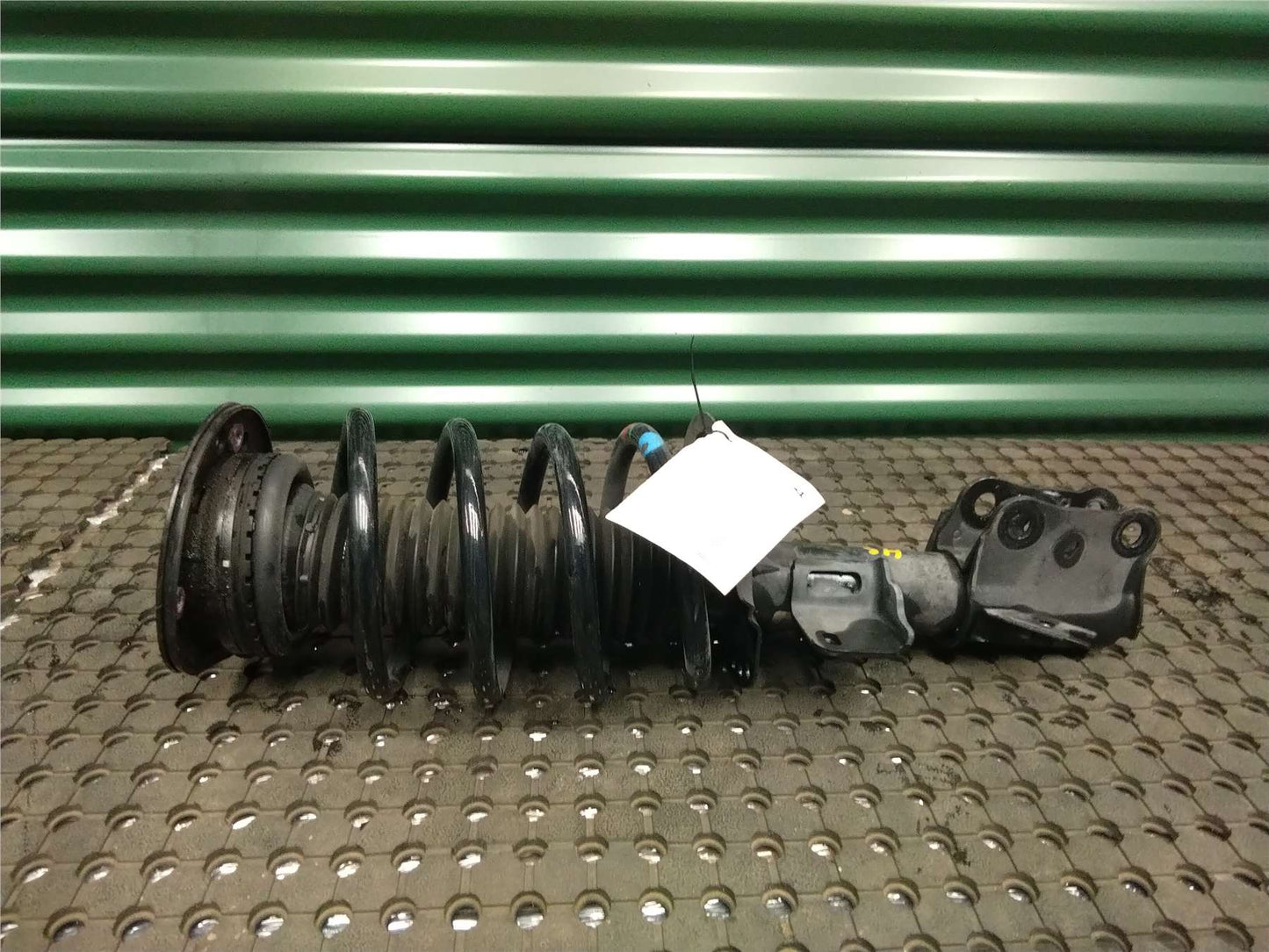 Used Ford, Mondeo Left Front Strut Md 09/14 06/20 2015 – image 1 - All Good Parts