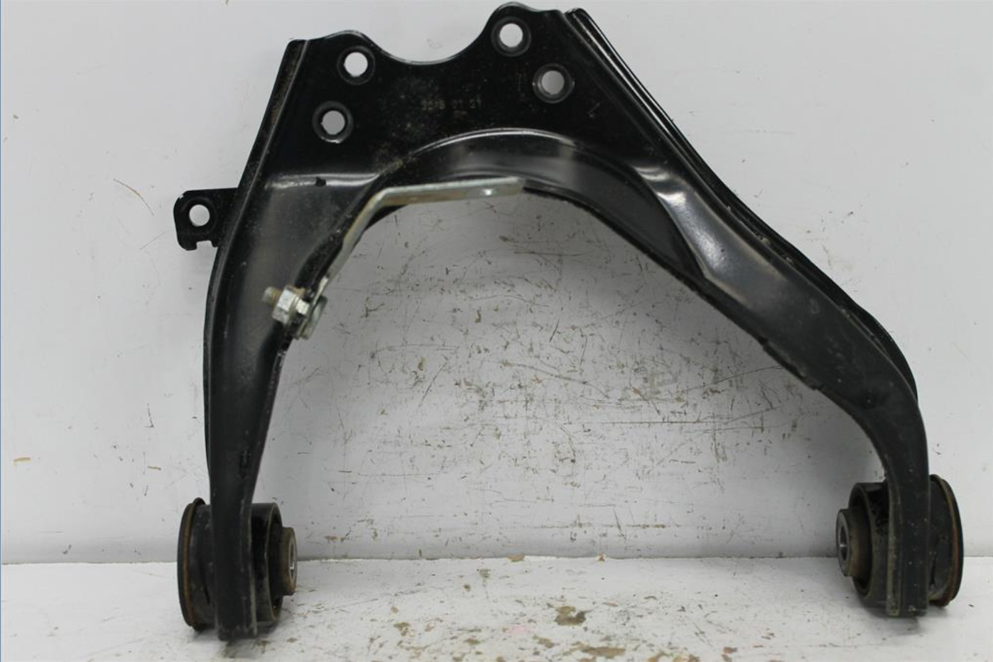 Used LDV, T60 Left Front Upper Control Arm Sk8C 07/17 2018 – image 1 - All Good Parts