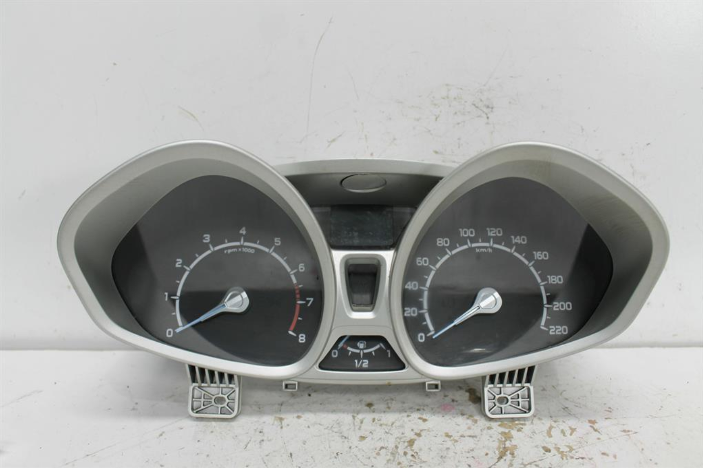 Used Ford, Ecosport Instrument Cluster Instrument Cluster Auto T/M Titanium/Trend Silver Type Bk 11/13 09/17 2013 – image 1 - All Good Parts