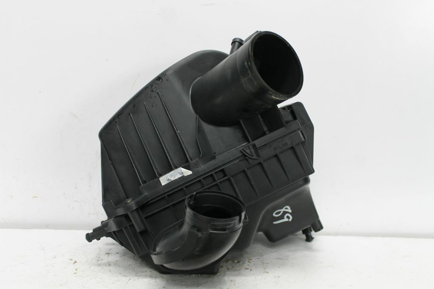 Used Holden, Trax Air Cleaner/Box Air Cleaner Tj Series 1.4 08/14 12/20 2017 – image 1 - All Good Parts