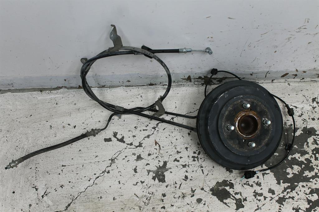 Used Suzuki, Swift Left Rear Hub Assembly Fz 1.4 Petrol 4 Stud Drum Type 08/10 03/17 2014 – image 1 - All Good Parts