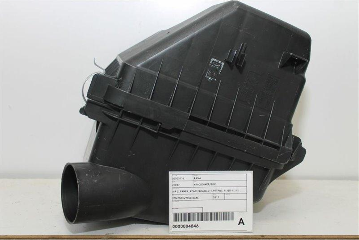 Used Toyota, Rav4 Air Cleaner/Box Air Cleaner Aca33/Aca38 2.4 Petrol 11/05 11/12 2012 – image 1 - All Good Parts