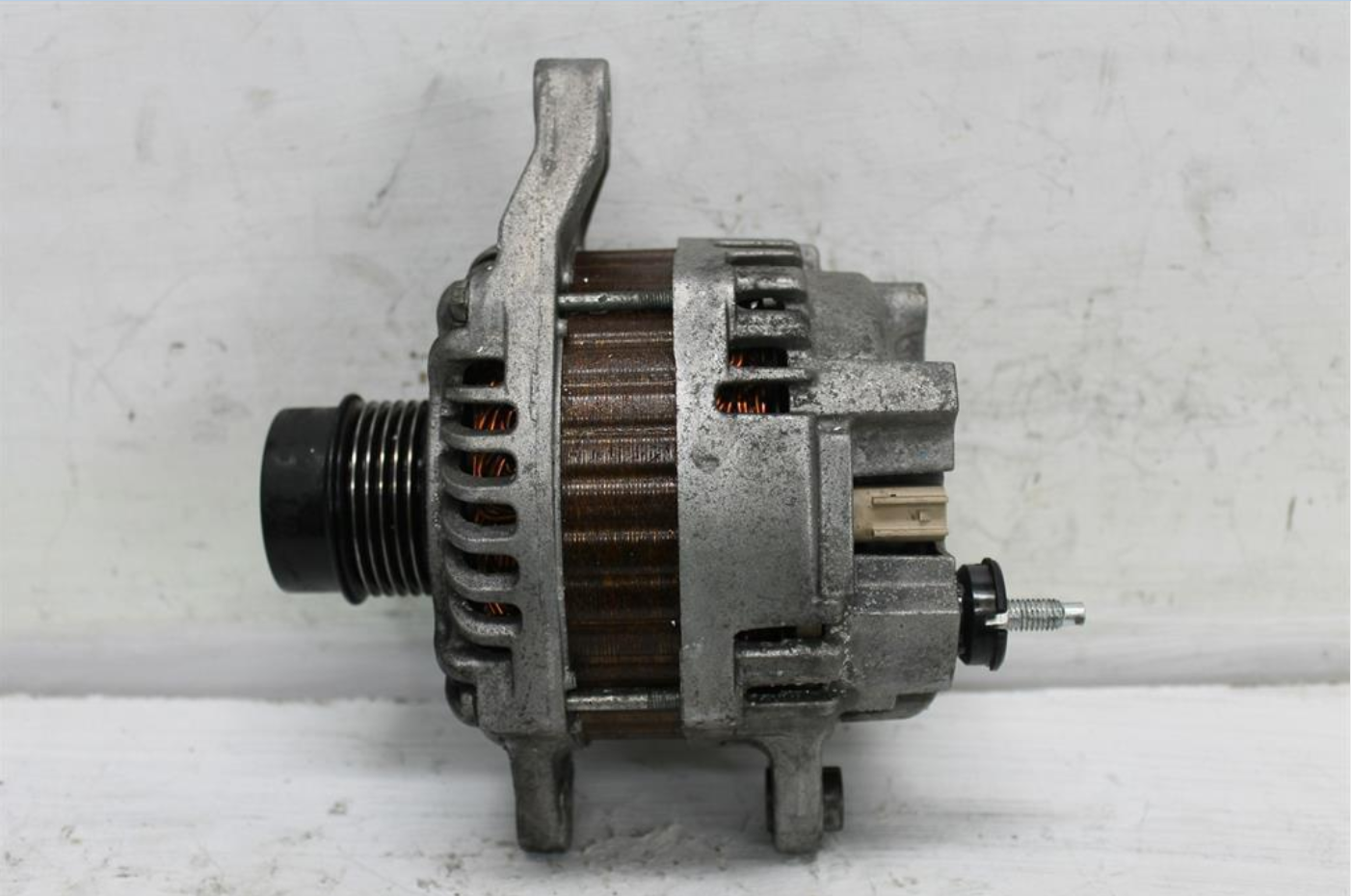 Used Jeep, Compass Alternator Petrol 2.4 Mk 03/07 12/16 2014 – image 1 - All Good Parts