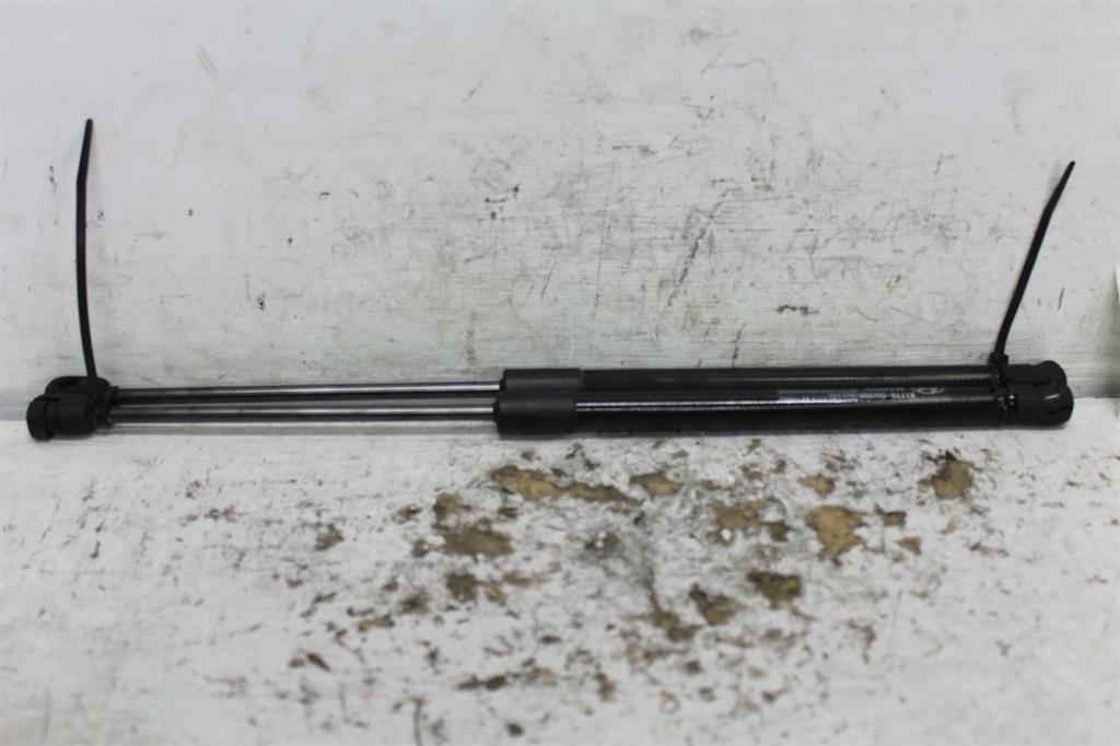 Used Hyundai, Accent Hatch Strut Tailgate Struts (Pair) Rb Hatch 05/11 12/19 2017 – image 1 - All Good Parts