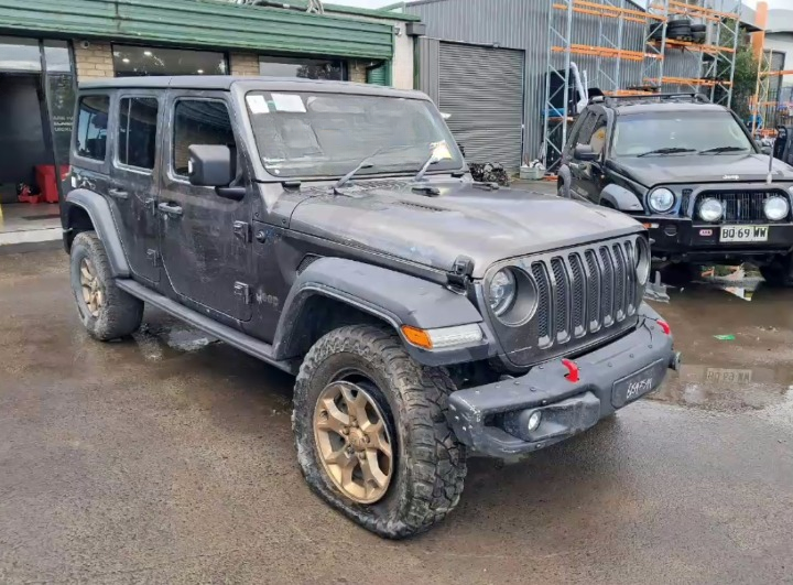 Used Jeep , Wrangler Engine ,  Petrol, 3.6, Jl, 08/18-07/20  – main images - All Good Parts