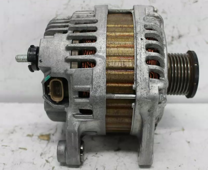 Used Renault, Koleos Alternator Diesel 2.0 Turbo H45 09/08 04/16 2014 – image 1 - All Good Parts