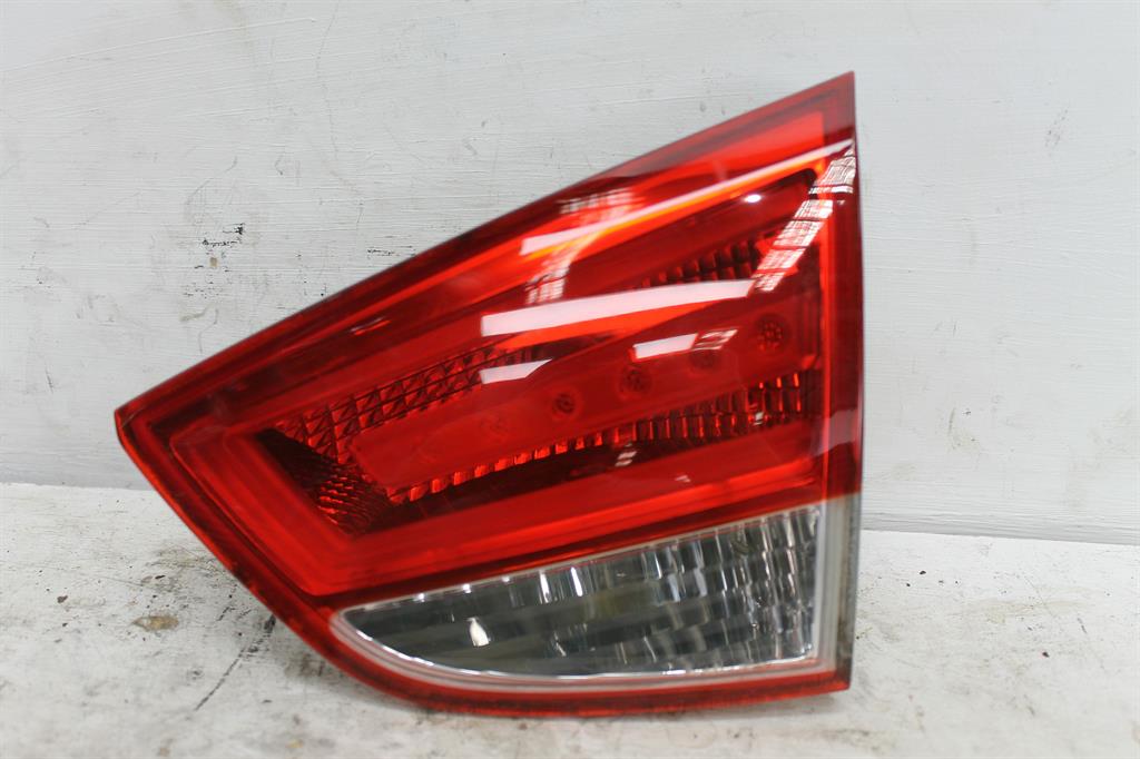 Used Hyundai, IX35 Rear Garnish Tailgate Lamp (Rh Side) Lm Series (Vin Kmhj) 11/09 01/16 2010 – image 1 - All Good Parts