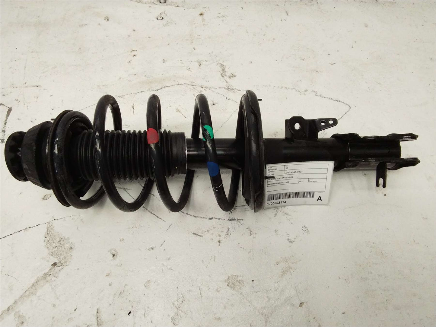 Used Hyundai, I20 Left Front Strut Pb Auto T/M 07/10 03/12 2012 – image 1 - All Good Parts