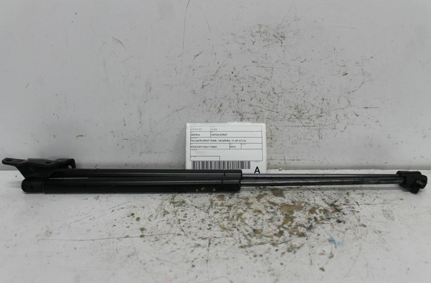 Used Hyundai, IX35 Hatch Strut Tailgate Strut (Pair) Lm Series 11/09 01/16 2010 – image 1 - All Good Parts