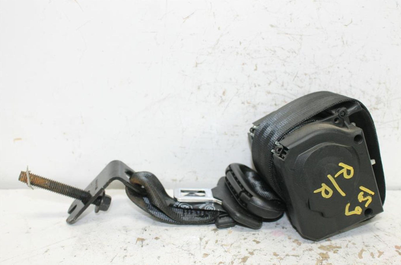 Used Ford, Ecosport Seat Belt Rh Rear Seat Belt Only Bk Bl 11/13 01/20 2013 – image 1 - All Good Parts