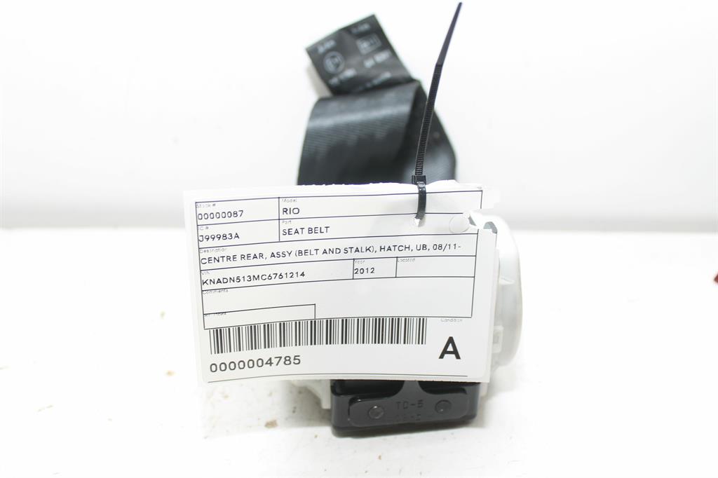 Used Kia, Rio Seat Belt Centre Rear Assy (Belt And Stalk) Hatch Ub 08/11 11/16 2012 – image 1 - All Good Parts