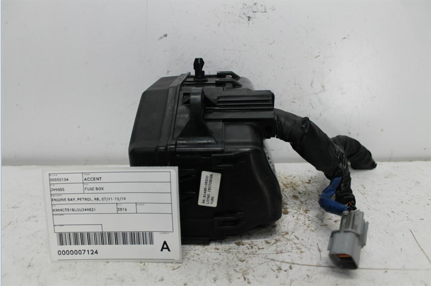 Used Hyundai, Accent Fuse Box Petrol Rb 07/11 12/19 2016 – image 1 - All Good Parts