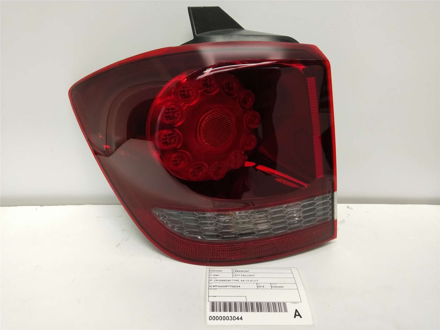 Used Fiat, Freemont Left Taillight Jf Crossroad Type 04/13 01/17 2015 – image 1 - All Good Parts