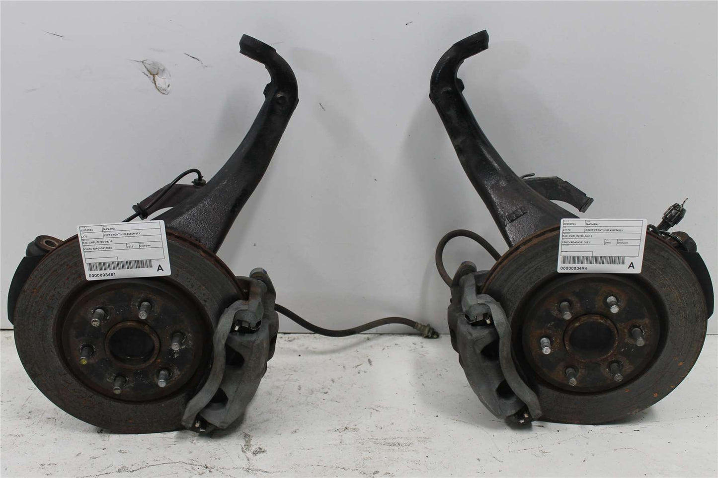 Used Nissan, Navara Left Front Hub Assembly D40 2Wd 09/05 08/15 2015 – image 1 - All Good Parts