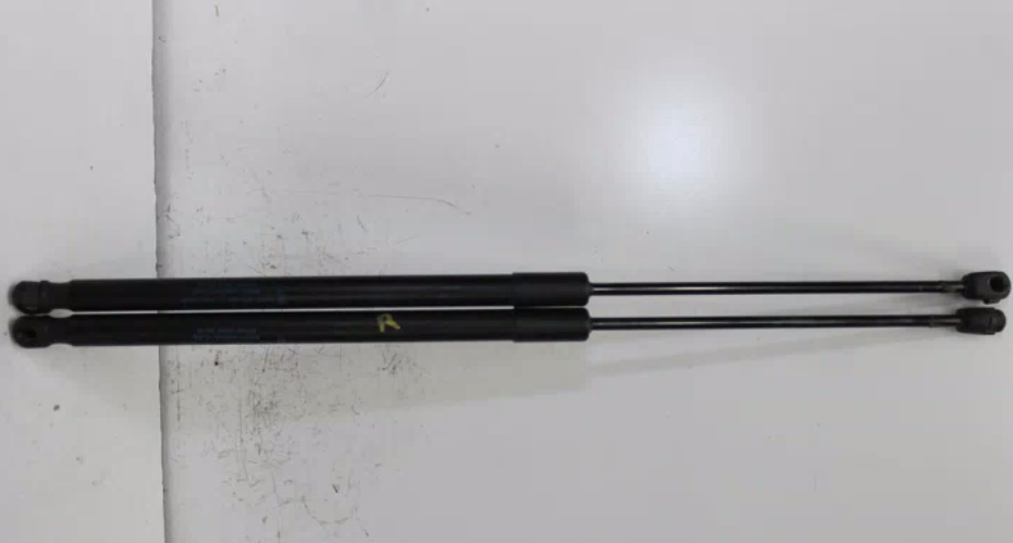 Used Ford, Focus Hatch Strut Tailgate Struts (Pair) Lw Lz Hatch 09/13 11/18 2013 – image 1 - All Good Parts