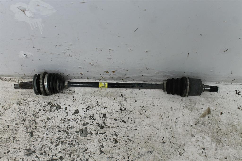 Used Kia, Sorento Left Driveshaft Rear Xm 10/09 09/12 2012 – image 1 - All Good Parts