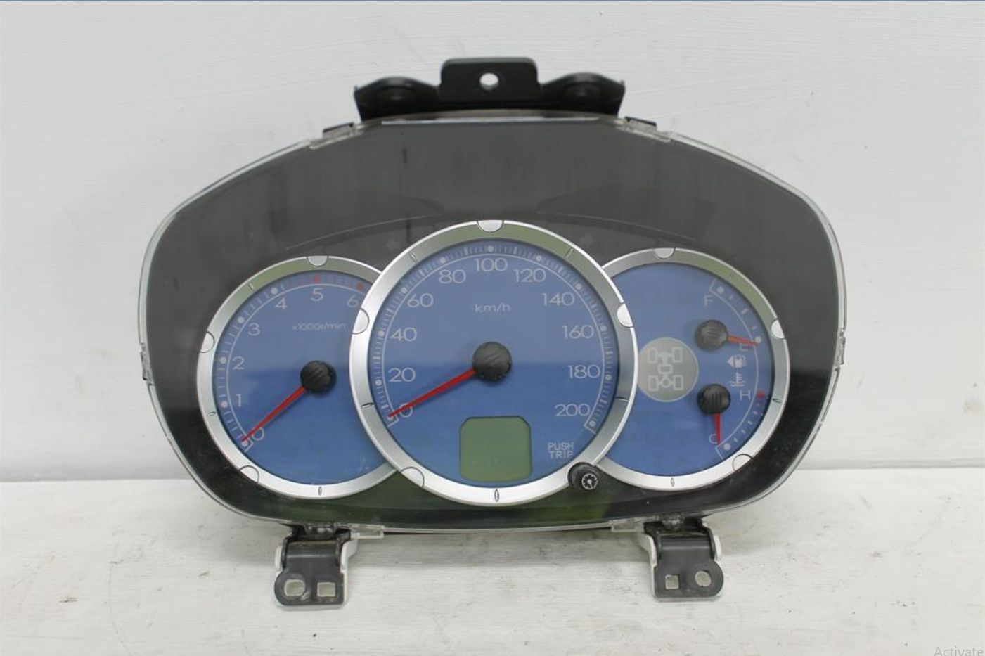 Used Mitsubishi, Triton Instrument Cluster Instrument Cluster Diesel 3.2 Auto 4Wd 07/06 08/09 2009 – image 1 - All Good Parts