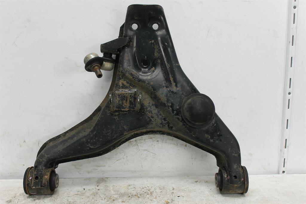 Used Mitsubishi, Triton Right Front Lower Control Arm 2Wd Ml Mn 07/06 04/15 2010 – image 1 - All Good Parts