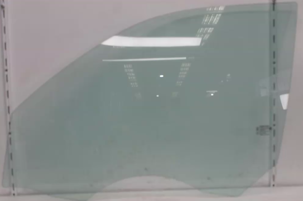 Used Ssangyong, Rexton Left Front Door Window Y400 10/18 2023 – image 1 - All Good Parts