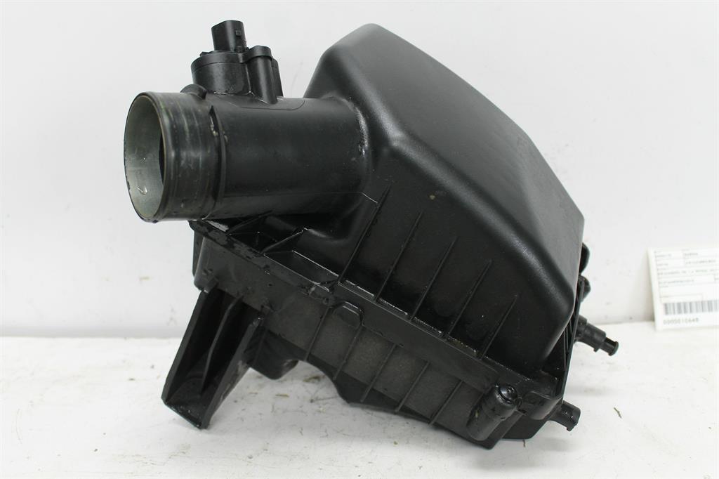 Used Holden, Barina Air Cleaner/Box Air Cleaner Tm 1.6 Petrol 09/11 12/18 2014 – image 1 - All Good Parts