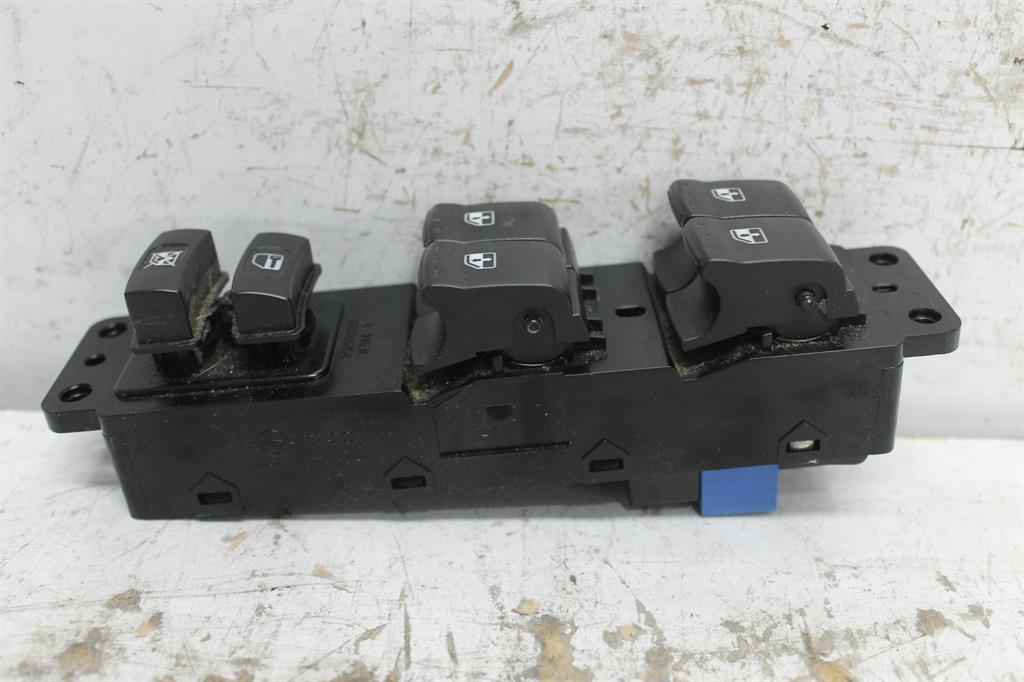 Used Ssangyong, Actyon Power Window Switch Rh Front (Master Switch) 150 Series 01/12 01/17 2012 – image 1 - All Good Parts