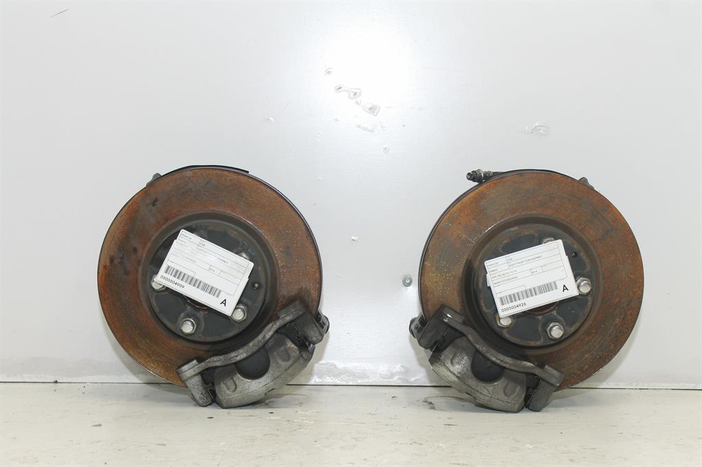 Used MAZDA, CX5 Right Front Hub Assembly 2Wd Ke 02/12 12/16 2014 – image 1 - All Good Parts