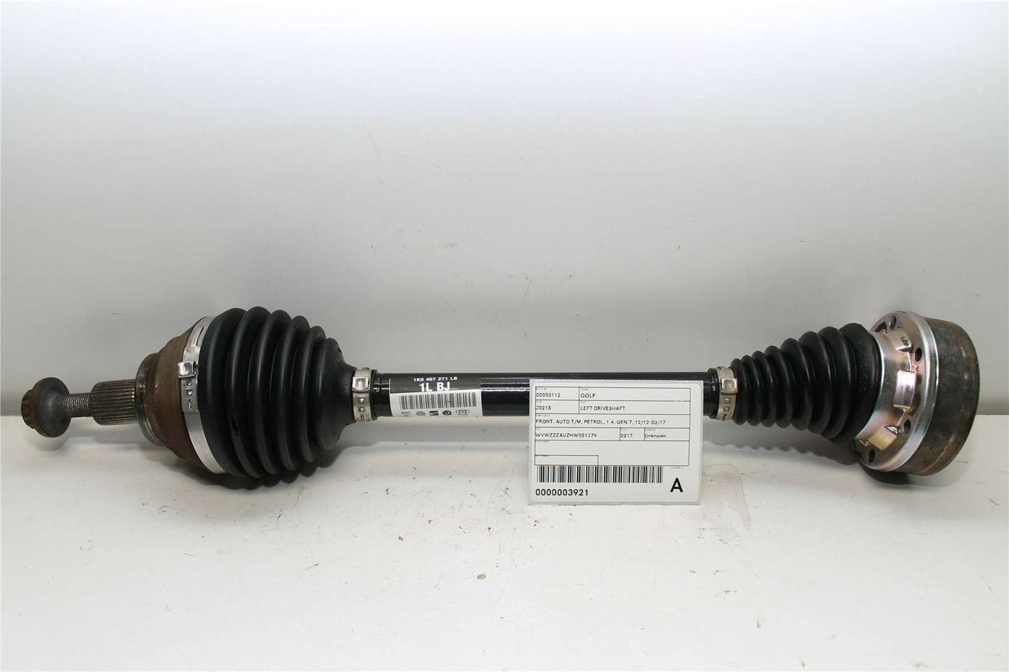 Used Volkswagen, Golf Left Driveshaft Front Auto T/M Petrol 1.4 Gen 7 12/12 03/17 2017 – image 1 - All Good Parts