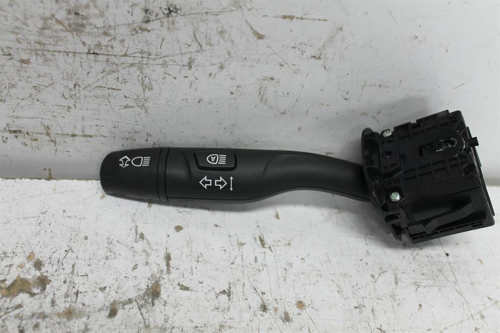 Used Holden, Equinox Combination Switch Flasher Switch Eq 09/17 12/20 2019 – image 1 - All Good Parts