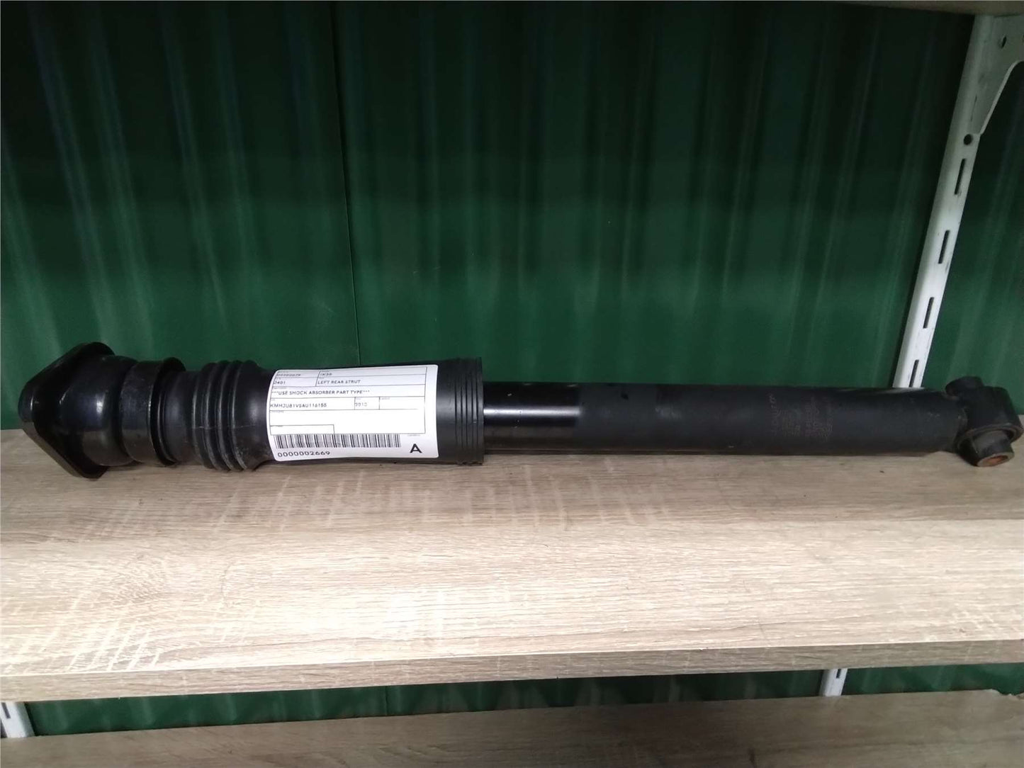 Used Hyundai, IX35 Left Rear Strut 2010 – image 1 - All Good Parts