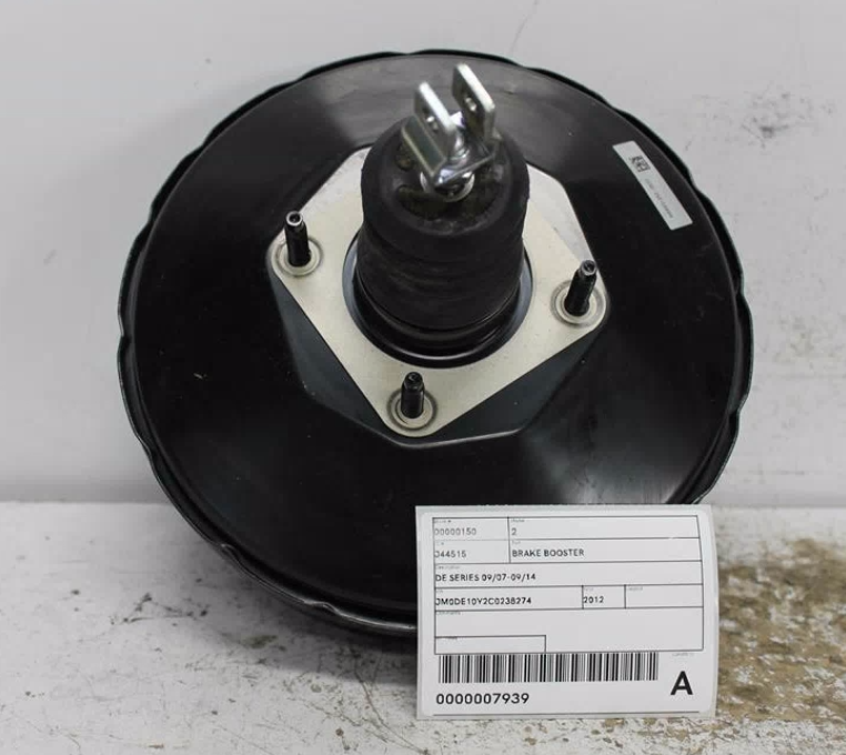 Used Mazda, 2 Brake Booster De Series 09/07 09/14 2012 – image 1 - All Good Parts