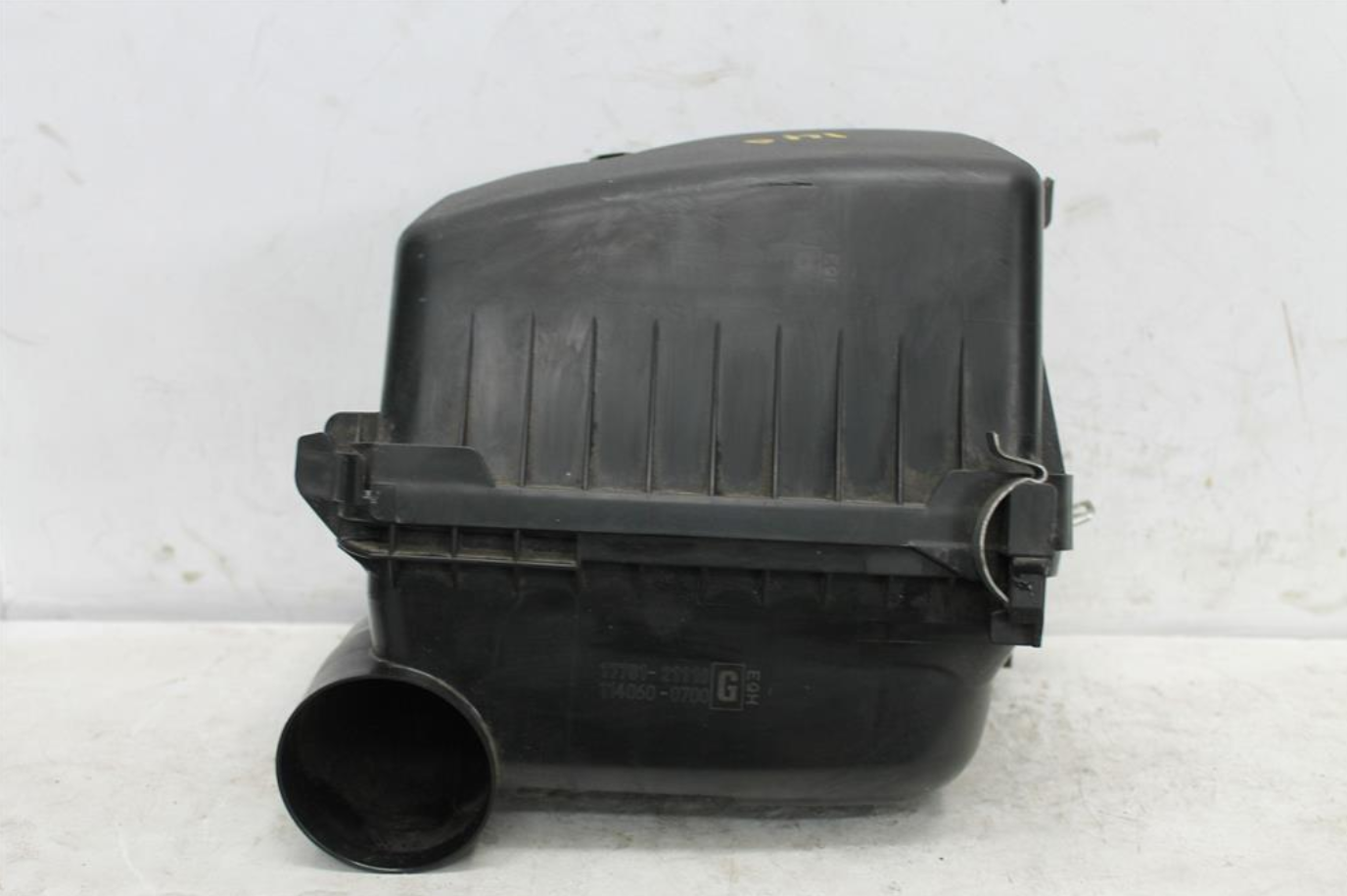 Used Toyota, Corolla Air Cleaner/Box Air Cleaner Zre182R Hatch 10/12 06/18 2013 – image 1 - All Good Parts