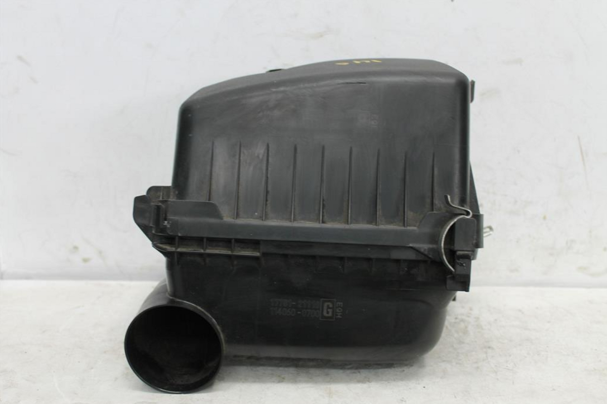 Used Toyota, Corolla Air Cleaner/Box Air Cleaner Zre182R Hatch 10/12 06/18 2013 – image 1 - All Good Parts