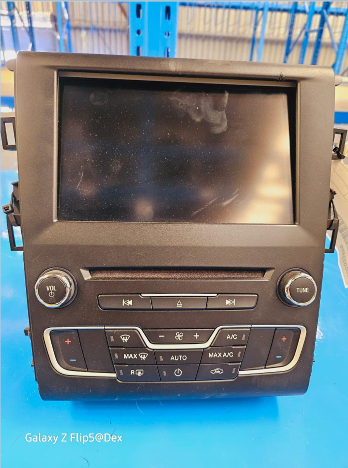 Used Ford, Mondeo Stereo/Head Unit Display Unit Sat Nav Type Md 09/14 04/16 2015 – image 1 - All Good Parts