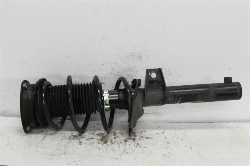 Used Volkswagen, Golf Right Front Strut Gen 7 Hatch/Wagon Standard Type 12/12 08/20 2013 – image 1 - All Good Parts
